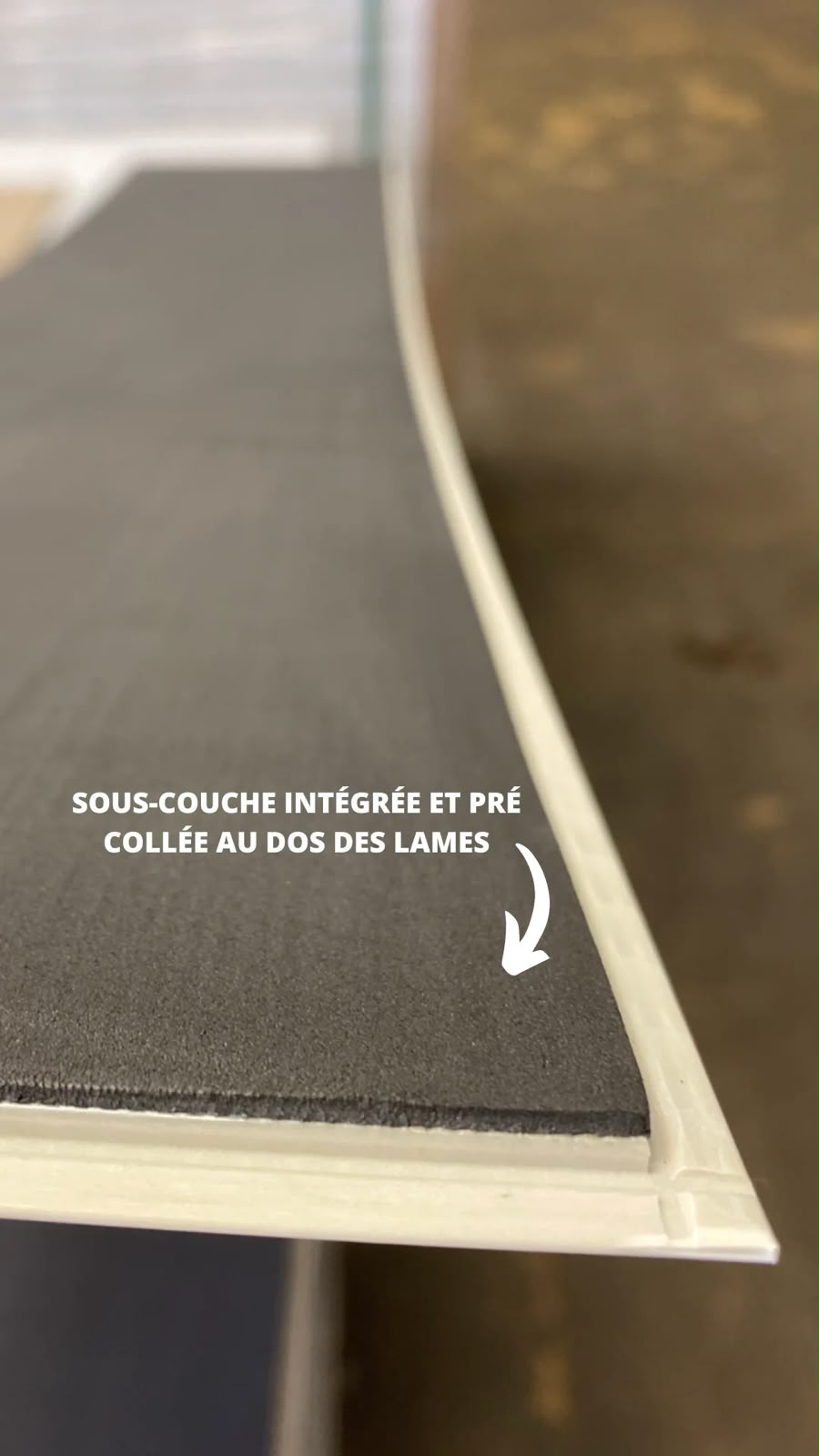 LAME PVC CLIPSABLE GRIS FONCE (5,5mm d'épaisseur) sous-couche intégrée, garantie 20ans